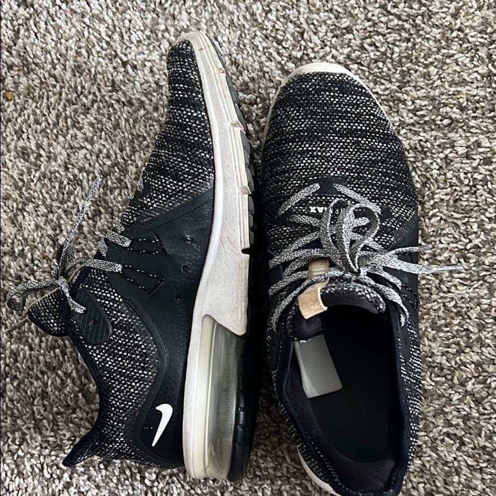 Nike Women’s Air Max